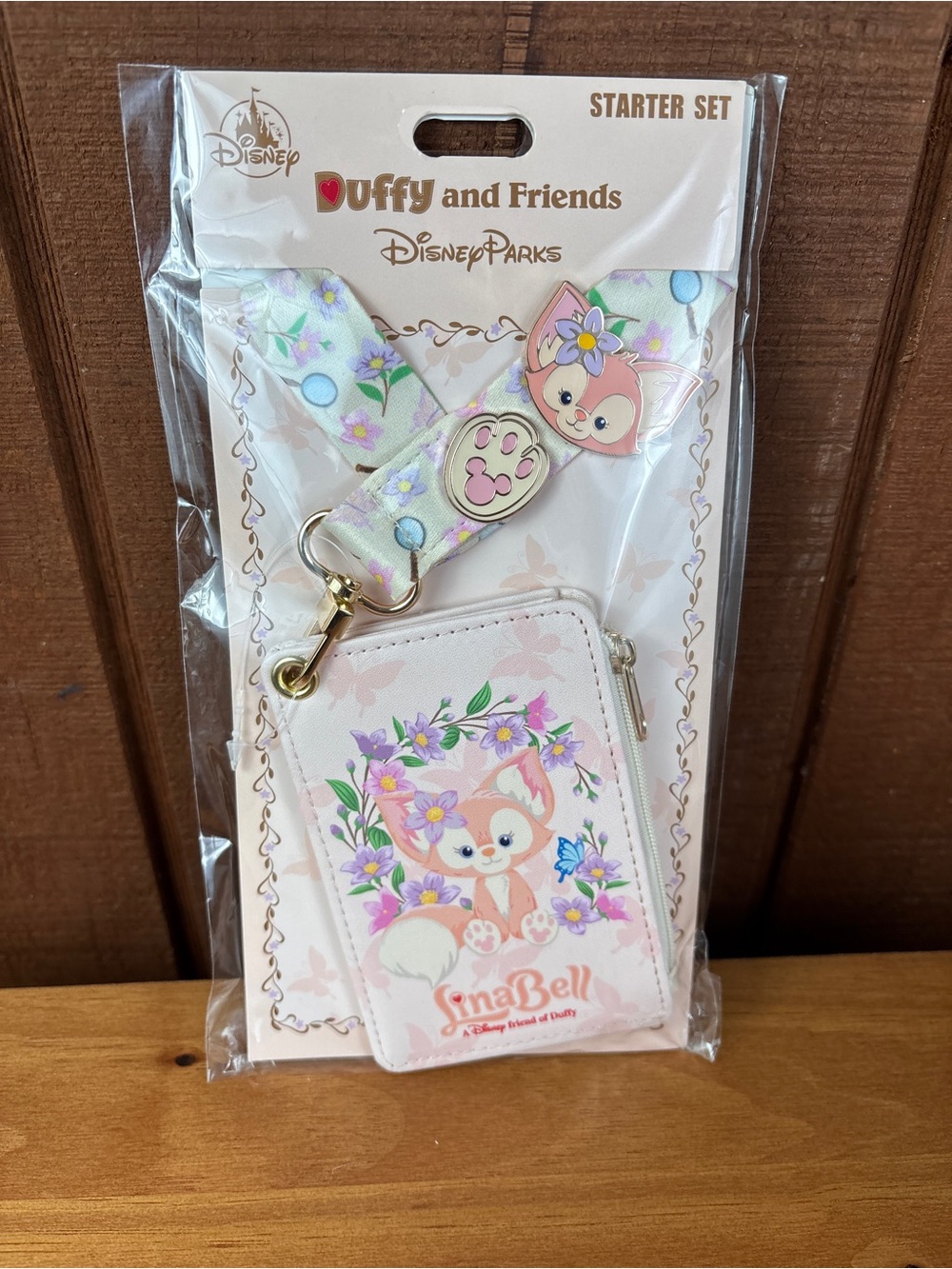 HK Disneyland Duffy and Friends LinaBell Starter Pin Set w/ Lanyard
